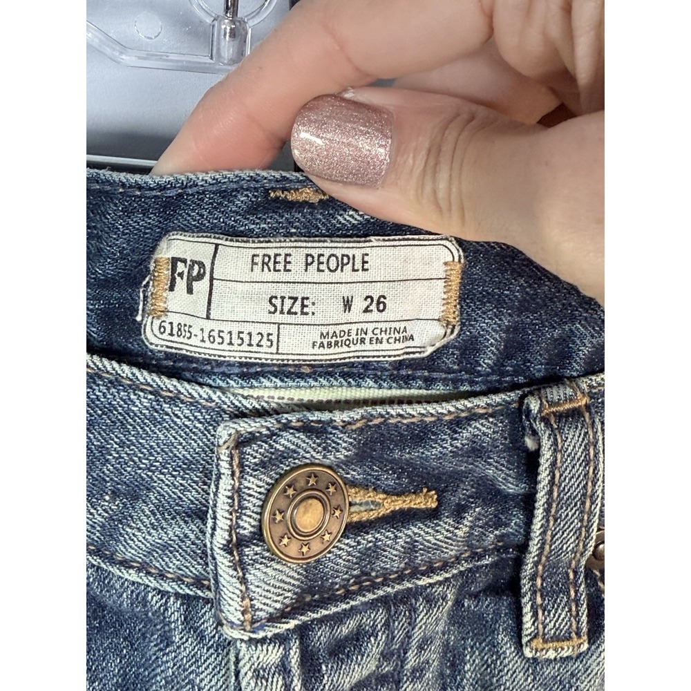 Free People Costello Vintage Frayed Hem‎ Cutoff Denim Shorts Womens 26 OB474619 - Picture 3 of 11